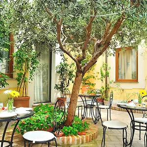 Le Clarisse Trastevere Pensionat