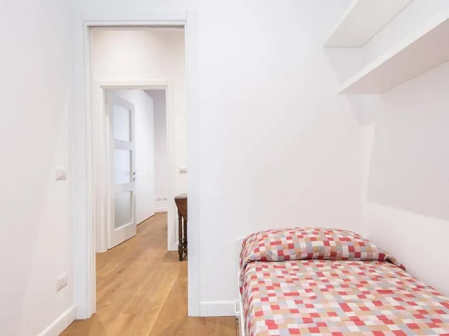 Trastevere Luxury Bright Apartment Roma İtalya
