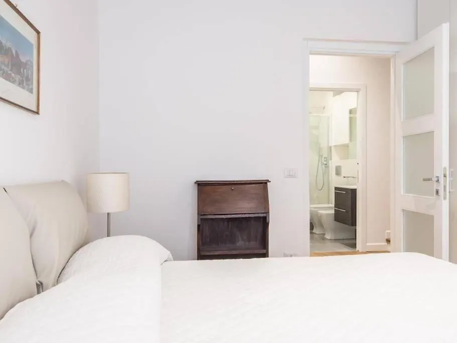 Trastevere Luxury Bright Apartment Rome