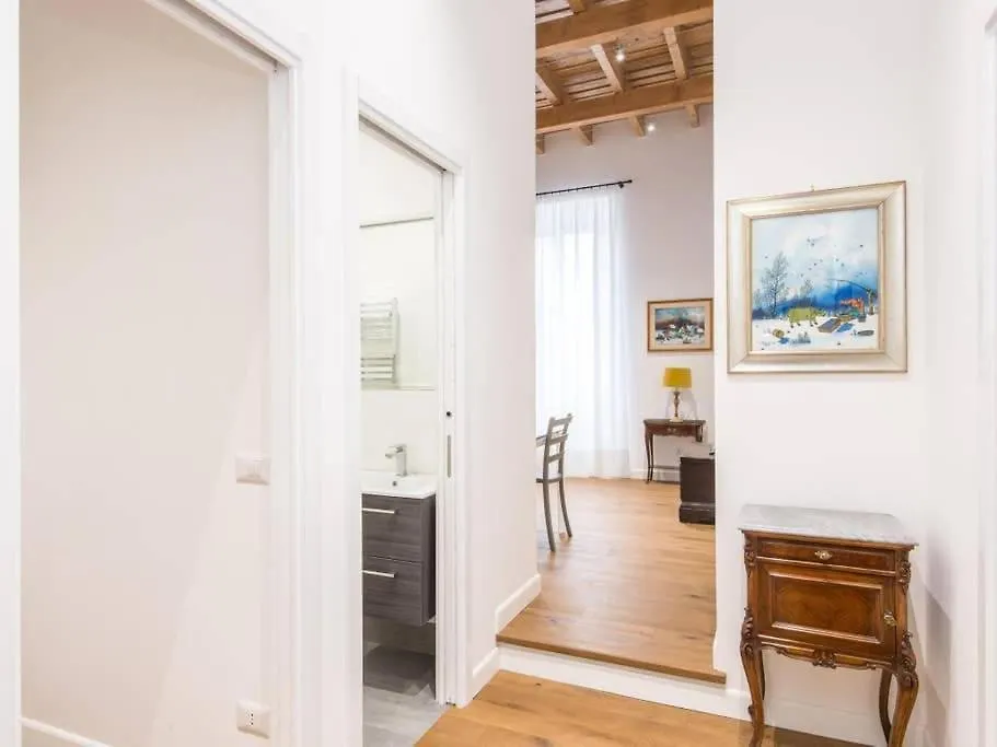 Trastevere Luxury Bright Apartment Rome
