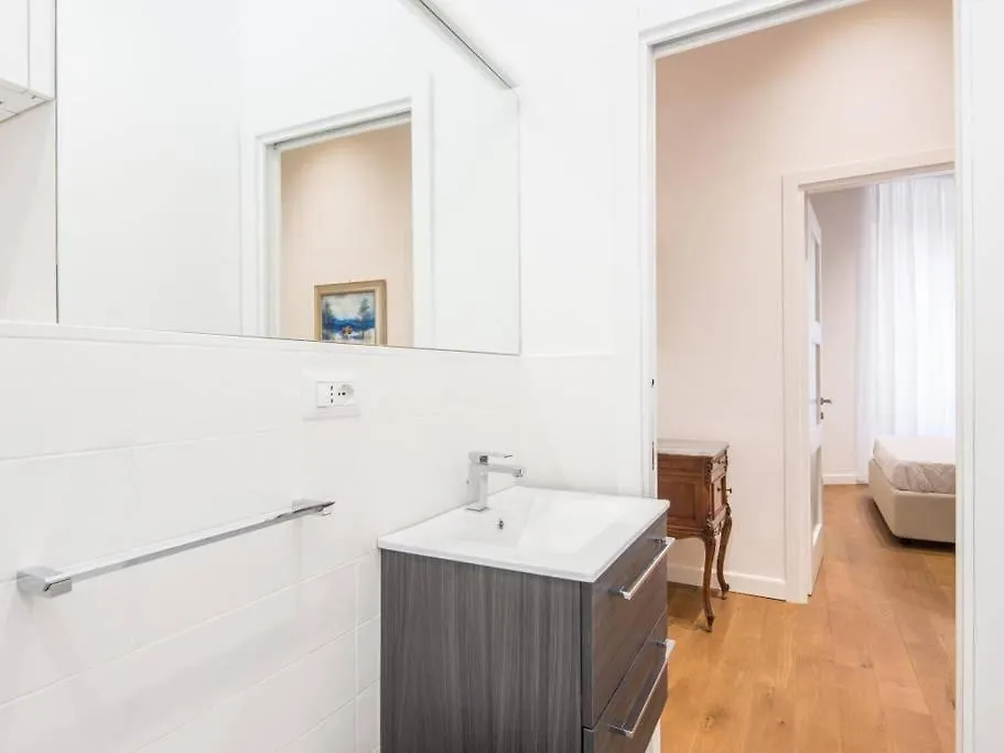 Trastevere Luxury Bright Apartment Rome Italy