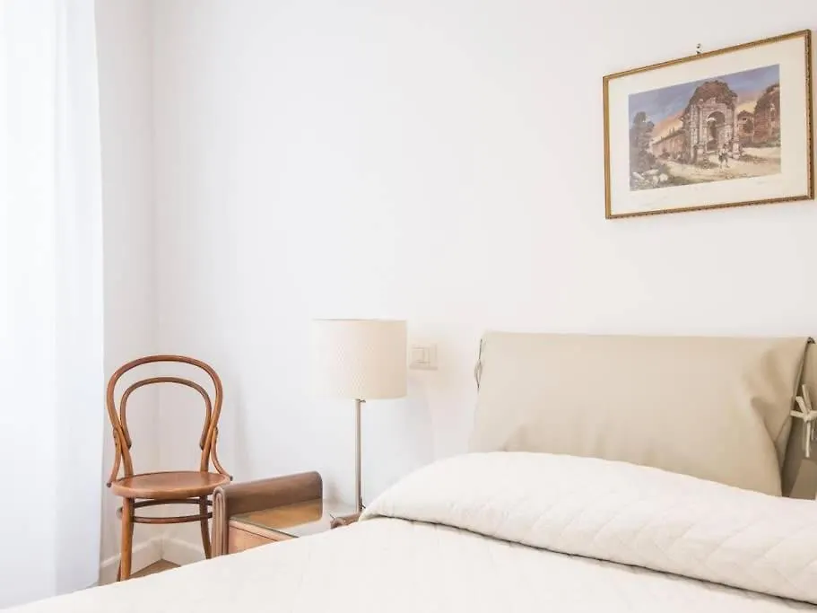 Trastevere Luxury Bright Apartment Rome