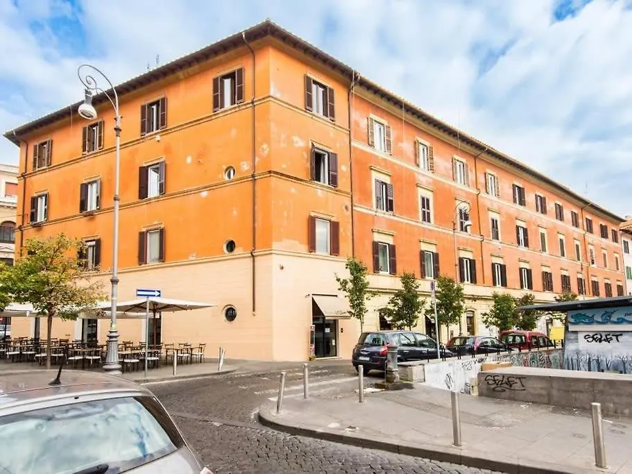 Trastevere Luxury Bright Apartment Rome
